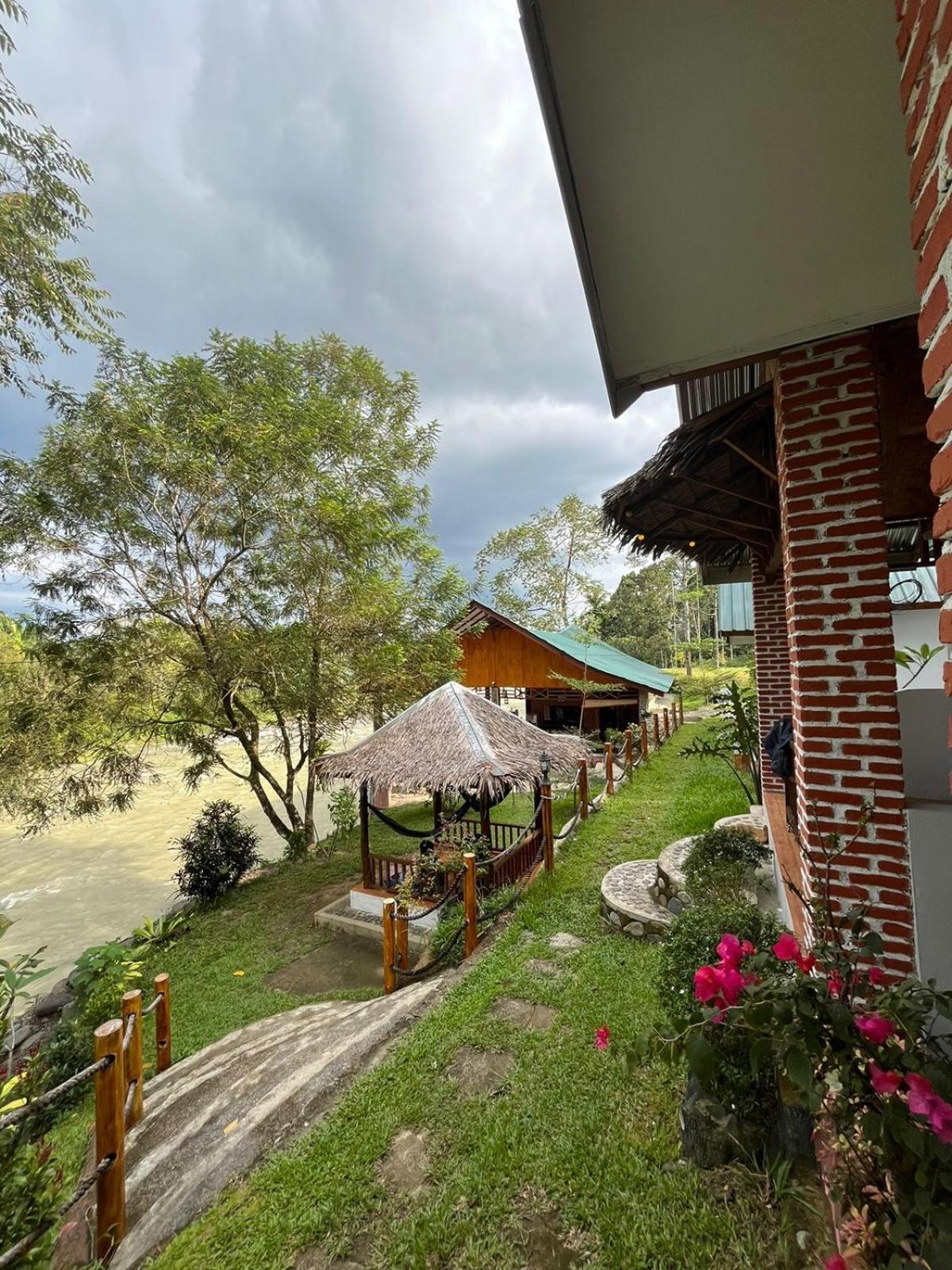 בוקיט לוואנג Asim Paris Guesthouse & Jungle Trekking מראה חיצוני תמונה