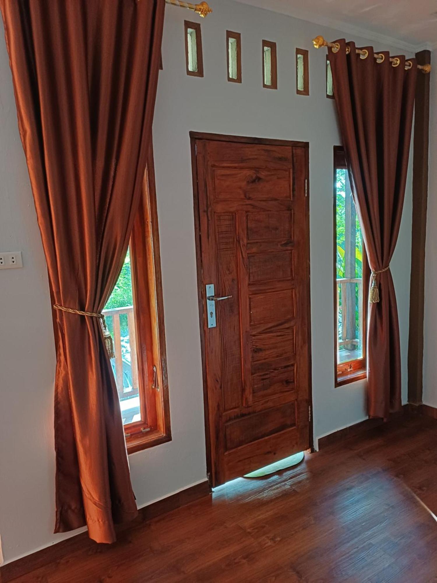 בוקיט לוואנג Asim Paris Guesthouse & Jungle Trekking מראה חיצוני תמונה